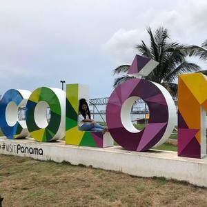 Meet your Posher, Delisia